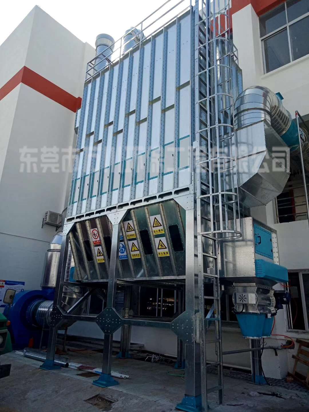 木工環(huán)保設(shè)備脈沖布袋除塵器簡(jiǎn)介